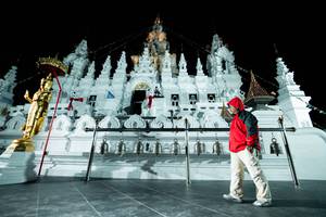 BIB: 
                            <button type="button" onclick="openModal(22454240)" class="btn btn-primary btn-sm float-right btn-popup" data-toggle="modal" data-target=".modal-high-quality">
                        <i class="fas fa-shopping-cart"></i> Add to Cart
                    </button>
                                            <button type="button" onclick="isThisMe(22454240, true)" class="btn btn-success btn-sm float-right btn-popup btn-isme hidden" data-toggle="tooltip" data-placement="bottom" title="นี่คือรูปของคุณใช่ไหม คลิกที่นี่เพื่อเอาเข้าอัลบั้ม">
                        <i class="fas fa-plus"></i> Add to album
                    </button>
                    <button type="button" onclick="isThisMe(22454240, false)" class="btn btn-warning btn-sm float-right btn-popup btn-isnotme hidden">
                        <i class="fas fa-ban"></i> Remove from album
                    </button>